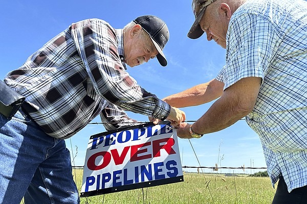 Hearing on pipeline proposal set in Iowa